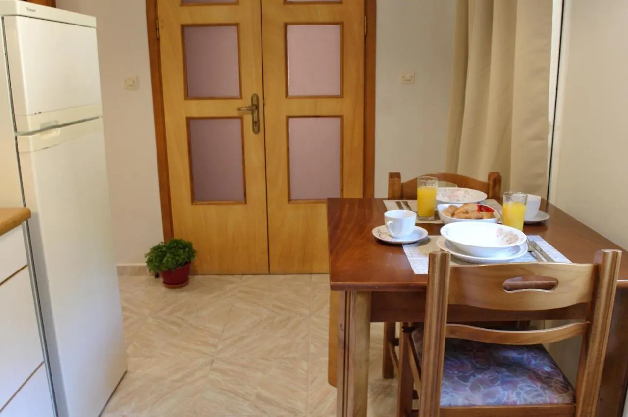 Stella Studios Lixouri Apartment